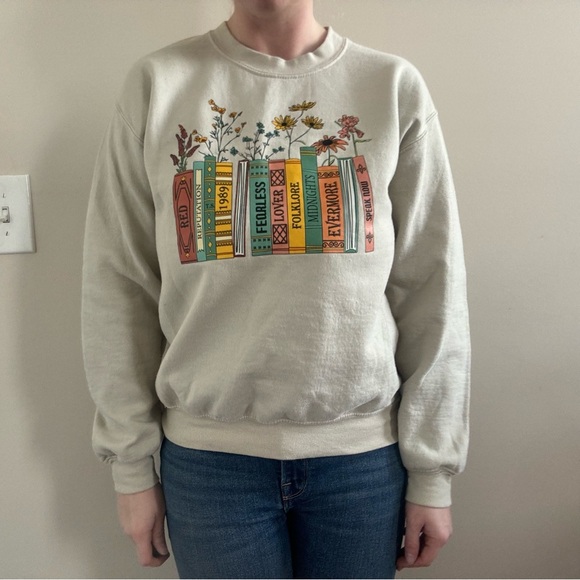 Taylor Swift Albums Chapter Book Eras Sweatshirt Swifties - Picture 2 of 6